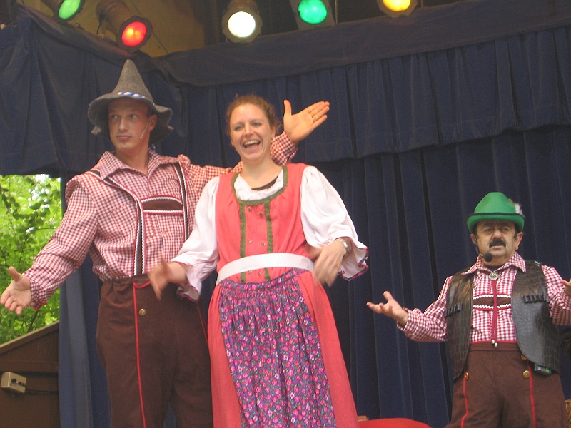 09 05 09 Jugendausflug HolidayPark (70).JPG